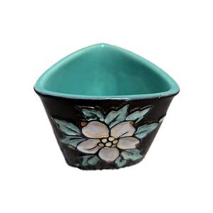 Hand Decor By Herta Gertz Vancouver Pottery #7105 Dogwood Small Triangle Dish